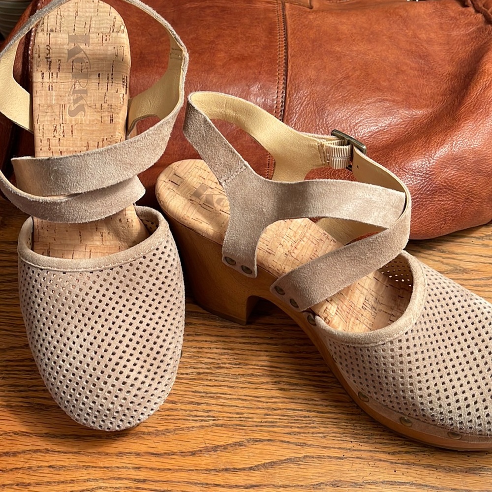 Clogs